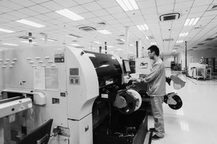 探訪智能工廠 技術(shù)開(kāi)發(fā)驅(qū)動(dòng)智慧顯威力，生產(chǎn)效率提升四成多